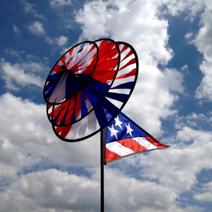 VINTAGE PATRIOTIC TRIPLE SPINNER FROM BALD EAGLE FLAG STORE FREDERICKSBURG VA, FROM OUR COLLECTION OF SOLARMAX NYLON GARDEN SPINNERS PRODUCED IN 2002, 2003 AND 2004, THE MOST DURABLE FADE RESISTANT SPINNERS THE COMPANY EVER MADE, GREAT GARDEN SPINNERS SINCE 1979 540-374-3480 BALDEAGLEINDUSTRIES.COM
